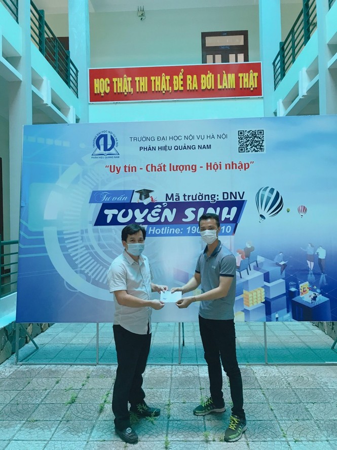 Khi cả nhà trường và sinh viên cùng chung tay chống dịch COVID-19 - ảnh 5