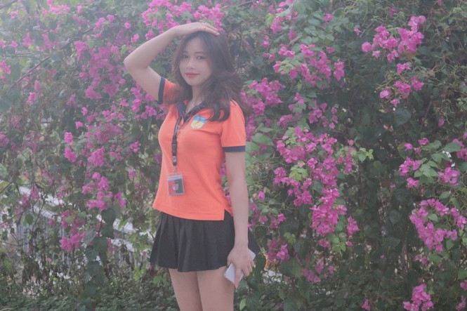 Tân sinh viên được gắn mác “cô giáo” chỉ sau một đêm - ảnh 16