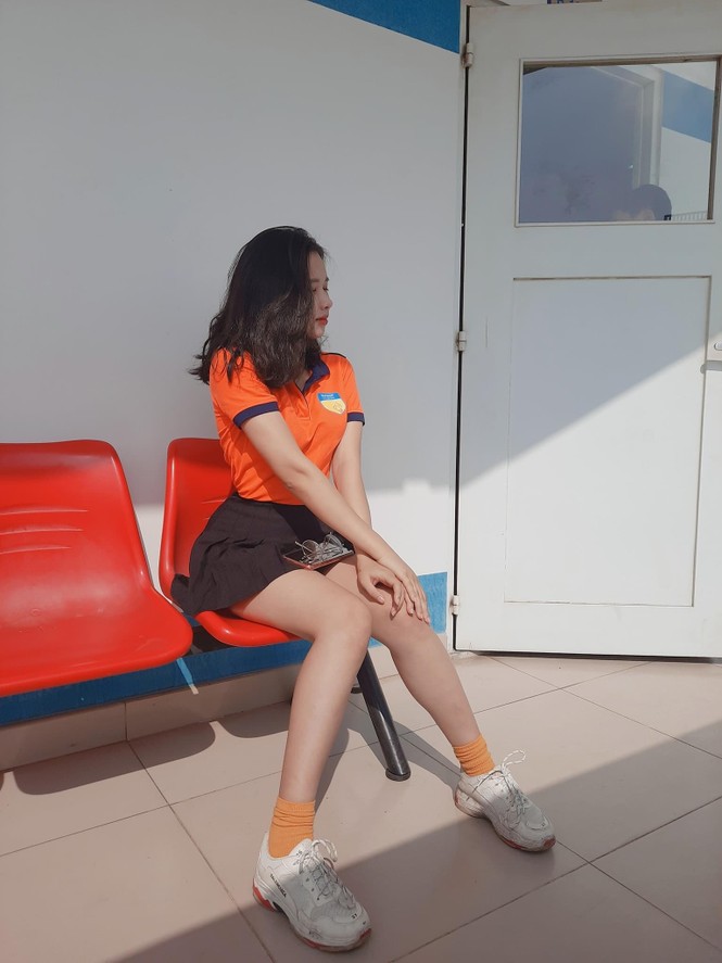 Tân sinh viên được gắn mác “cô giáo” chỉ sau một đêm - ảnh 8
