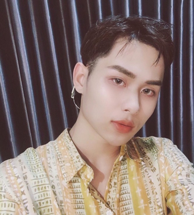 Học đại học Văn hoá lại bén duyên với nghề make up và mẫu ảnh - ảnh 17