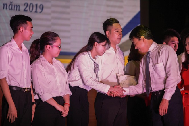 Tuổi trẻ phải cuồng nhiệt thì thanh xuân mới có ý nghĩa - ảnh 10