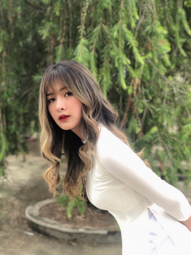 Nữ sinh 2K1 gây sốt với vẻ đẹp tinh khôi đốn tim cộng đồng mạng - ảnh 1