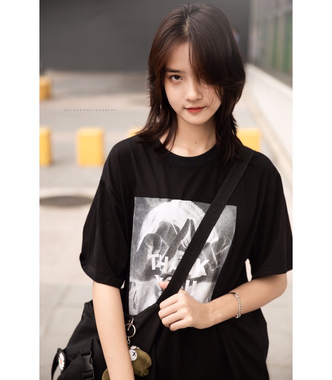 Xao xuyến với nét đẹp dung dị của nữ sinh trường Dệt may - ảnh 4