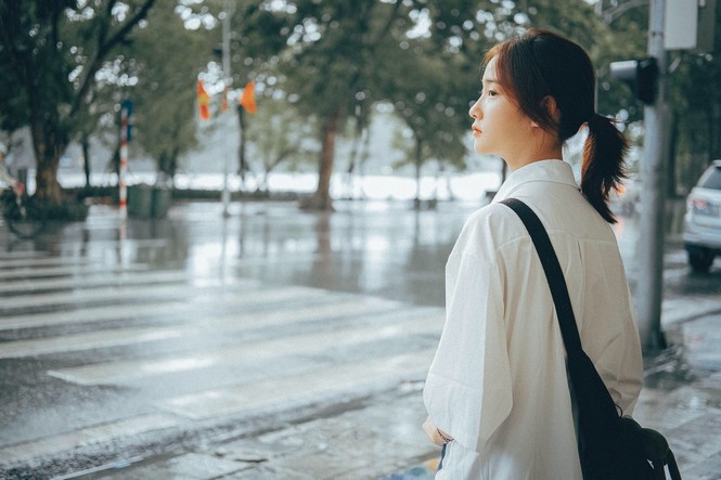 Xao xuyến với nét đẹp dung dị của nữ sinh trường Dệt may - ảnh 1