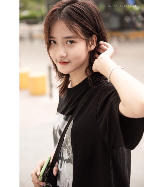 Xao xuyến với nét đẹp dung dị của nữ sinh trường Dệt may - ảnh 6