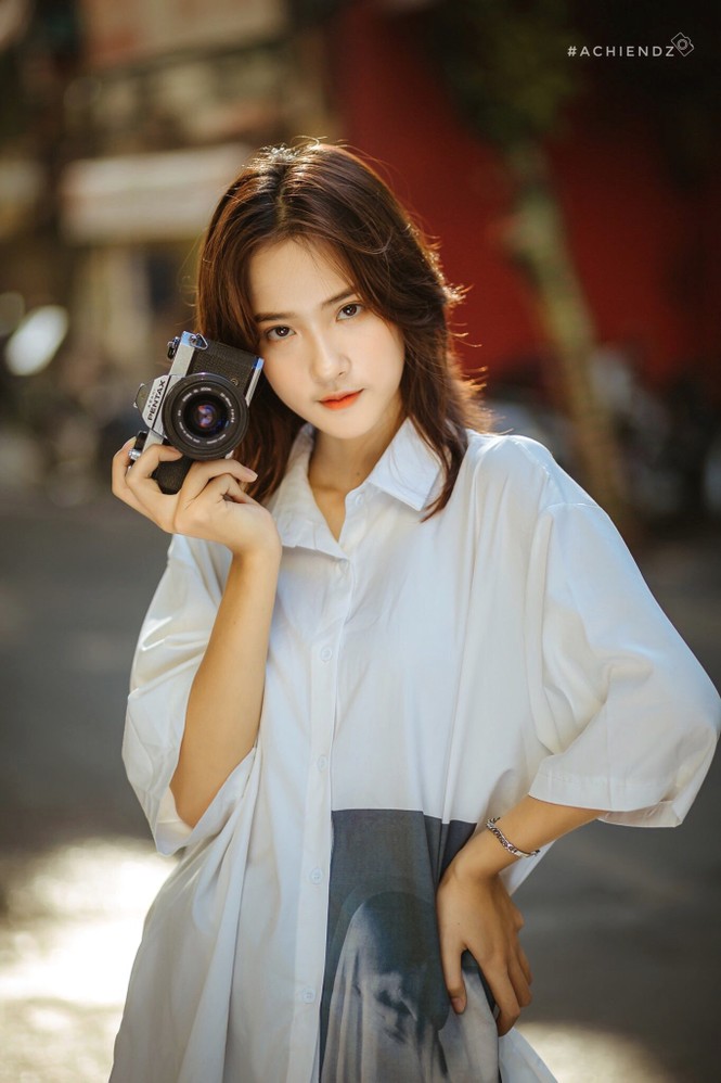 Xao xuyến với nét đẹp dung dị của nữ sinh trường Dệt may - ảnh 3
