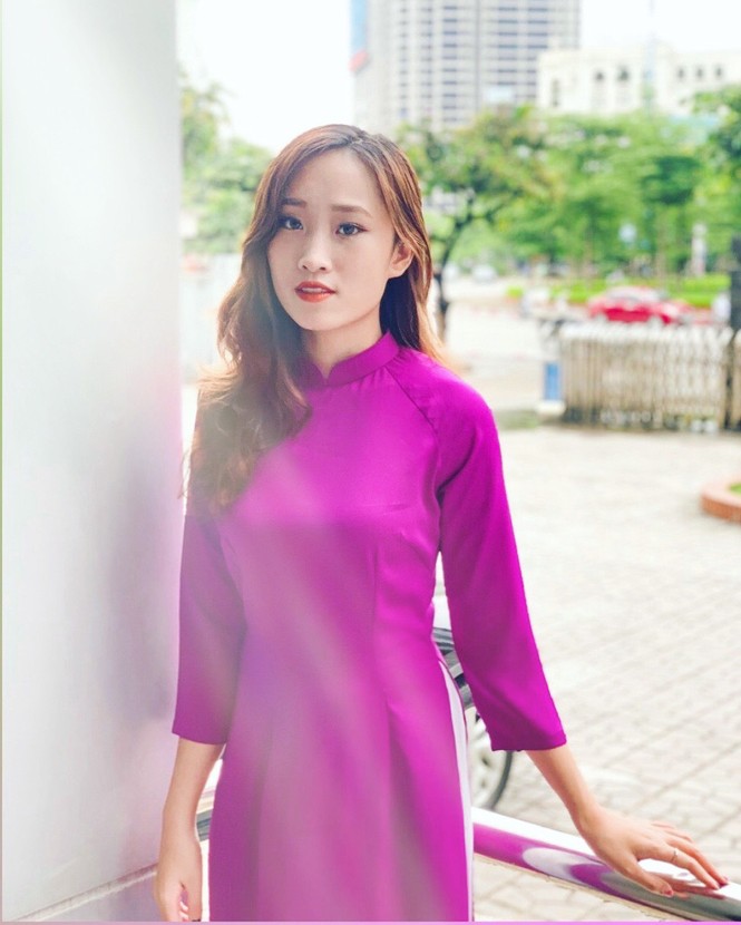 Nữ MC trường Báo: Sống để yêu thương - ảnh 1