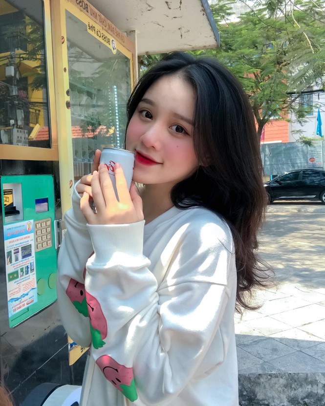 Hot Tiktoker Ngoại thương đa tài mê tình nguyện: Cháy bỏng ước mơ làm tiếp viên hàng không - ảnh 5