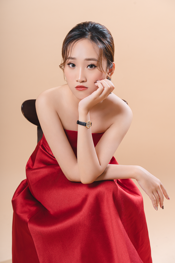 Nữ MC trường Báo: Sống để yêu thương - ảnh 8
