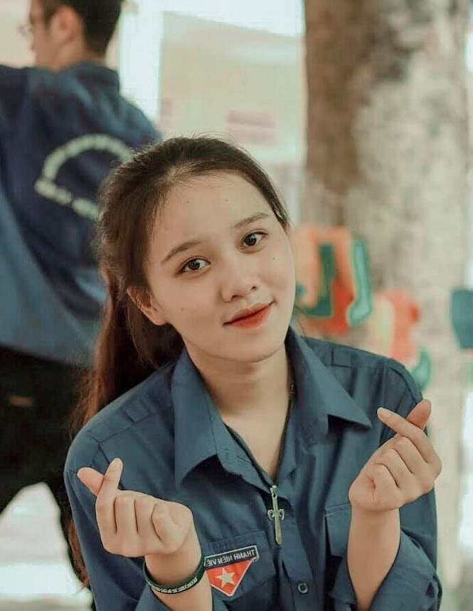 Hot Tiktoker Ngoại thương đa tài mê tình nguyện: Cháy bỏng ước mơ làm tiếp viên hàng không - ảnh 8