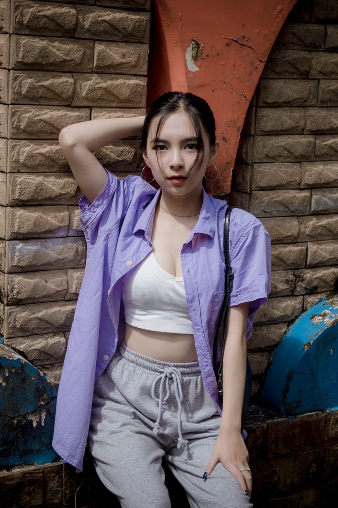 Nữ sinh đạt giải văn cấp thành phố ước mơ trở thành luật sư và người mẫu - ảnh 12