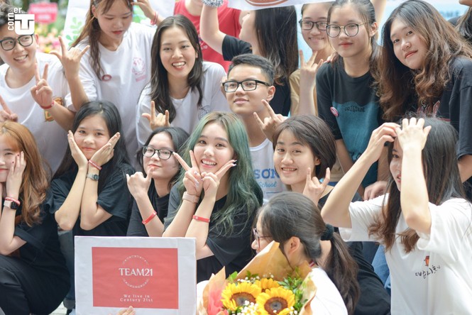 Thầy cô trường Đại học Ngoại thương “phá tan băng” cùng tân sinh viên - ảnh 10