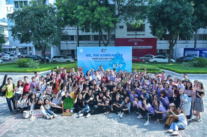 Thầy cô trường Đại học Ngoại thương “phá tan băng” cùng tân sinh viên - ảnh 18