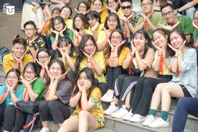 Thầy cô trường Đại học Ngoại thương “phá tan băng” cùng tân sinh viên - ảnh 7