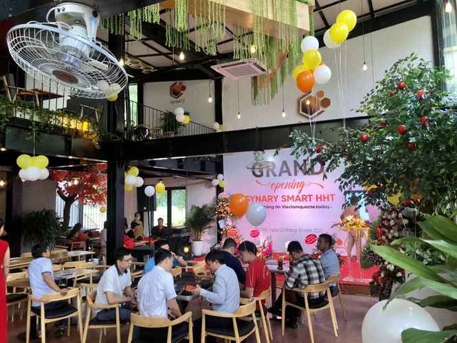 Trường CĐ nghề Công nghệ cao Hà Nội khai trương quán cafe đẹp mê ly ngay trong khuôn viên - ảnh 1