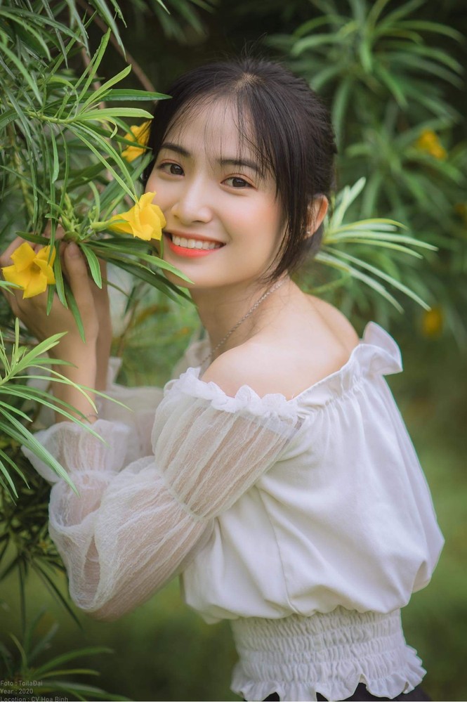 Vẻ đẹp trong veo tựa ‘nàng thơ’ của nữ sinh trường Cao đẳng Sư phạm Trung ương - ảnh 13