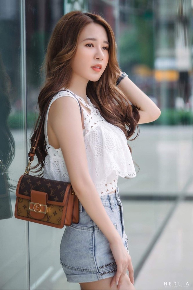 Hot girl Nam Định sở hữu nét đẹp giống diễn viên Sam - ảnh 6