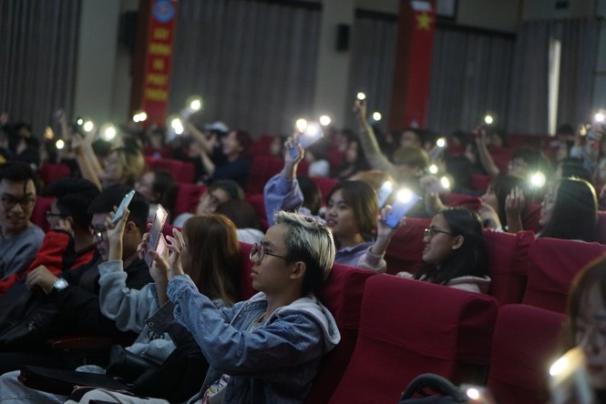 Sinh viên Báo chí cháy hết mình trong đêm Gala nhạc kịch “Premiere 2020: Horizon“ - ảnh 1