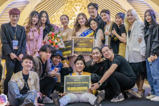 Á khôi 1 Đại học FPT: Mình không còn là cô bé rụt rè đứng nấp sau lưng mẹ! - ảnh 13