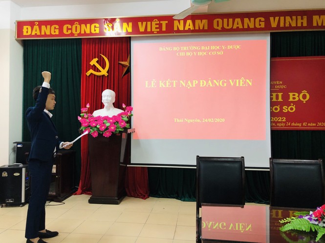 Thầy giáo trường Y đồng sáng lập trung tâm đào tạo MC từng bị loại vì giọng địa phương - ảnh 12
