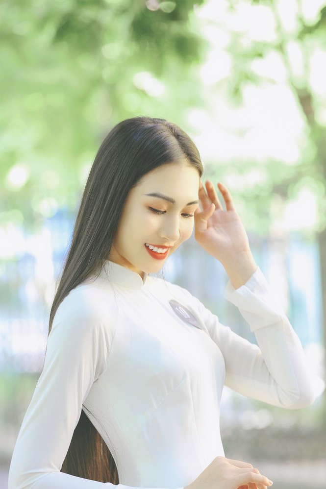 Hoa khôi Học viện Phụ nữ Việt Nam tinh khôi trong bộ ảnh áo dài - ảnh 4