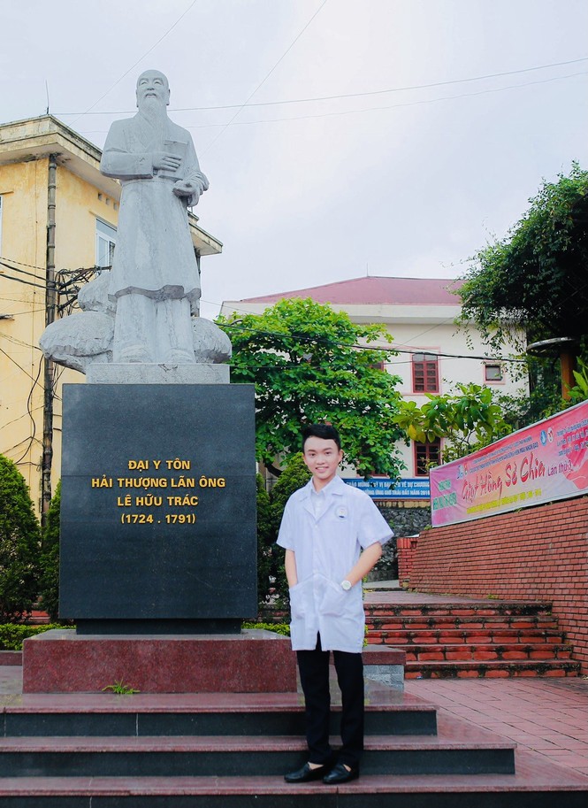 Thầy giáo trường Y đồng sáng lập trung tâm đào tạo MC từng bị loại vì giọng địa phương - ảnh 2
