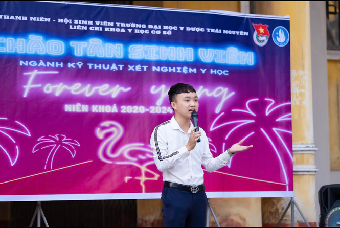Thầy giáo trường Y đồng sáng lập trung tâm đào tạo MC từng bị loại vì giọng địa phương - ảnh 5