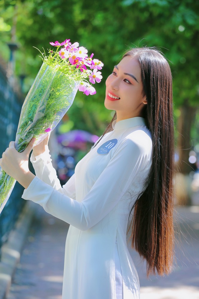 Hoa khôi Học viện Phụ nữ Việt Nam tinh khôi trong bộ ảnh áo dài - ảnh 11
