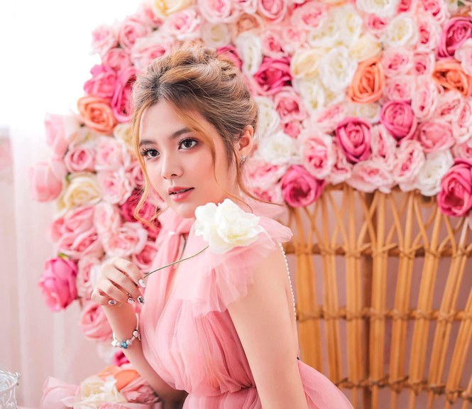 Ngắm nhìn bộ ảnh đẹp như công chúa của nữ sinh Đại học Công nghiệp TP.HCM - ảnh 4