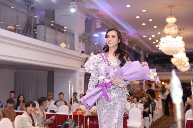 Hạnh phúc là khi được sống thật với chính bản thân mình - ảnh 2