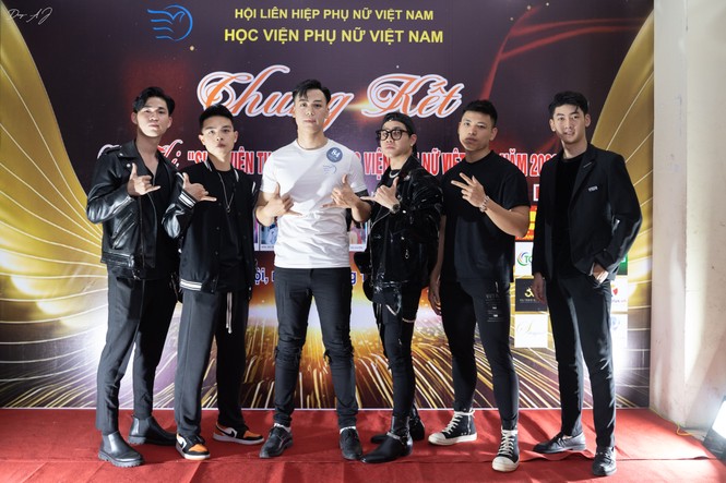 Á vương 1 Học viện Phụ nữ sở hữu chiều cao 1m83 cùng body chuẩn và cực thích Rap - ảnh 12