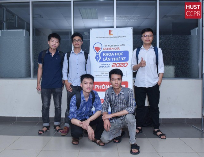 Thủ khoa khối A luôn giữ vững phong độ học tập với mục tiêu đạt bằng xuất sắc - ảnh 13