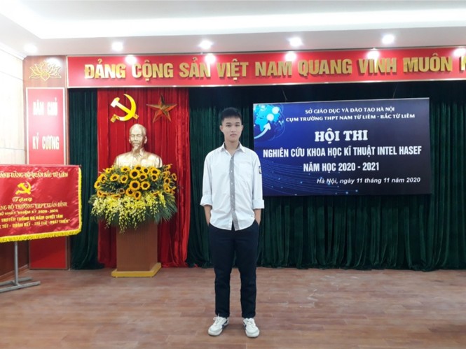 Chàng trai lớp 11 với nghiên cứu tìm nước ngầm cho bà con miền Trung - ảnh 9