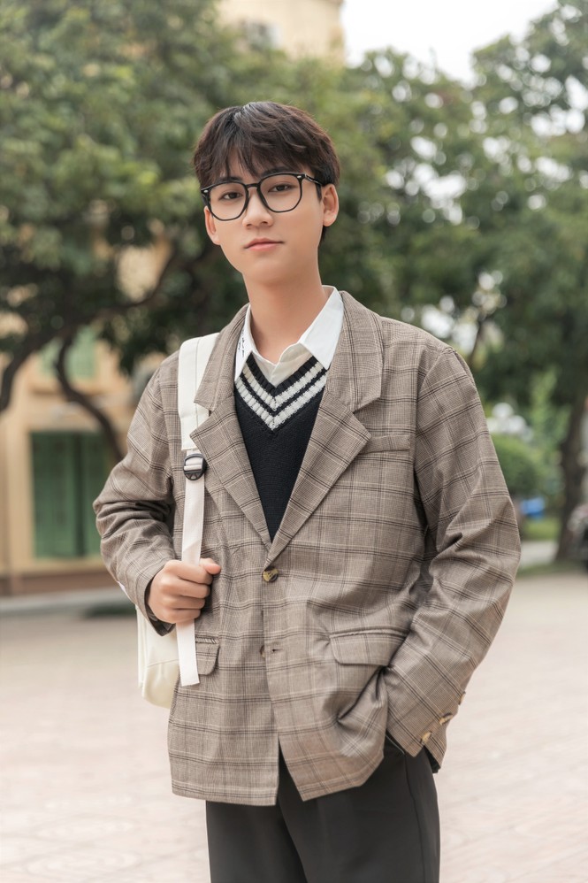 Lưu Hợp: Gương mặt mẫu ảnh mới trưởng thành từ Thời trang MANDO - ảnh 5