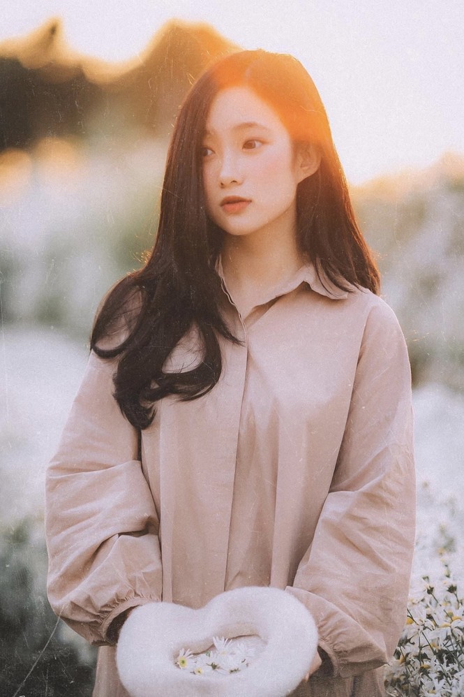 Cô giáo dạy Toán là mẫu ảnh kiêm photographer - ảnh 5