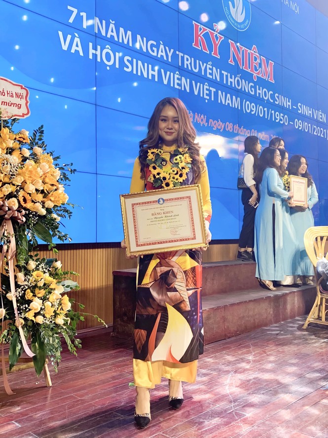 Nữ sinh Công đoàn toàn năng đạt danh hiệu “Sinh viên 5 tốt” cấp thành phố - ảnh 7