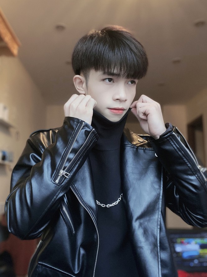 Nam sinh trường ĐH Thăng Long có lượng người theo dõi “khủng” - ảnh 10
