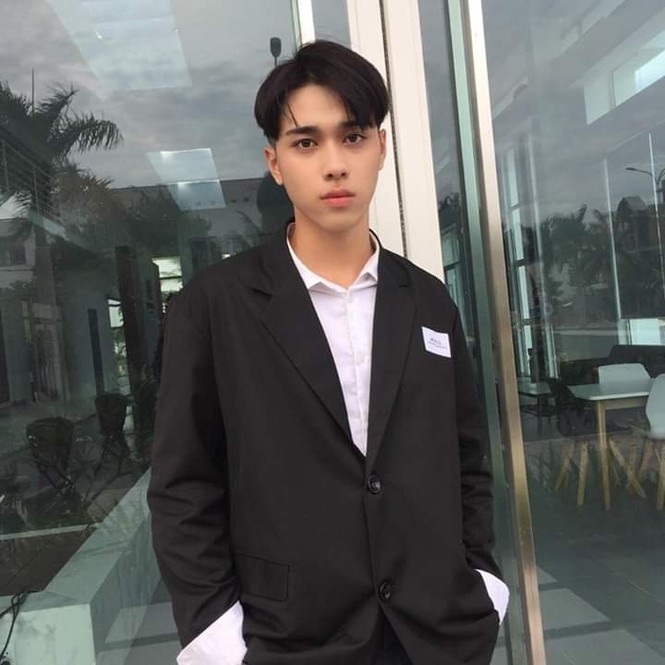 Nam sinh học ngành du lịch nhưng lại đam mê thời trang - ảnh 11