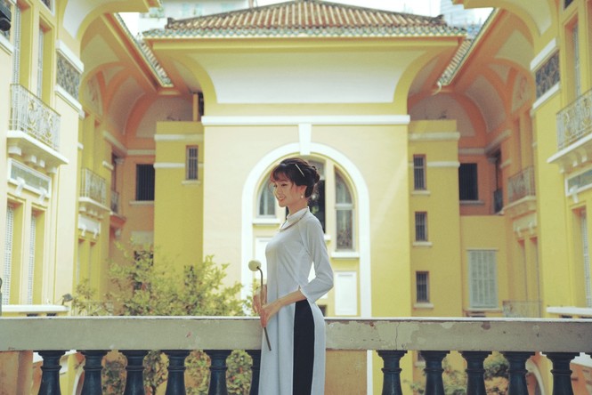 Năm mới cận kề, nữ sinh Xuân Tuyền, trường ĐH Văn Lang hóa thân thành cô tiểu thư nhà họ Hứa xinh đẹp - ảnh 13
