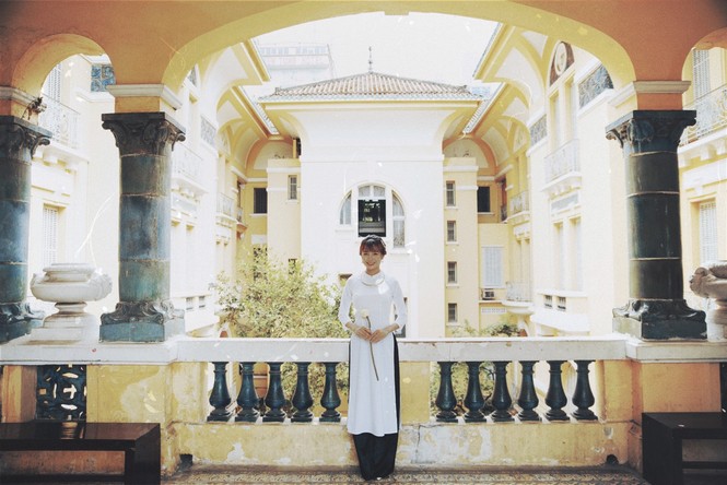 Năm mới cận kề, nữ sinh Xuân Tuyền, trường ĐH Văn Lang hóa thân thành cô tiểu thư nhà họ Hứa xinh đẹp - ảnh 7