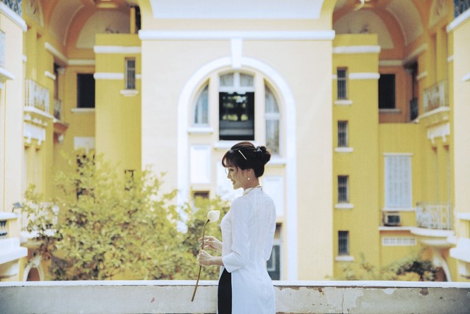 Năm mới cận kề, nữ sinh Xuân Tuyền, trường ĐH Văn Lang hóa thân thành cô tiểu thư nhà họ Hứa xinh đẹp - ảnh 10