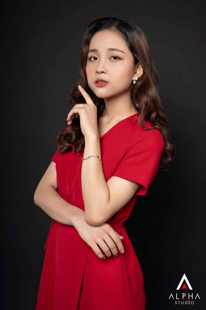 Nữ sinh Ngoại giao khát khao trở thành MC/BTV muốn sở hữu dự án kinh doanh riêng và hoàn thành ước mơ du học - ảnh 14