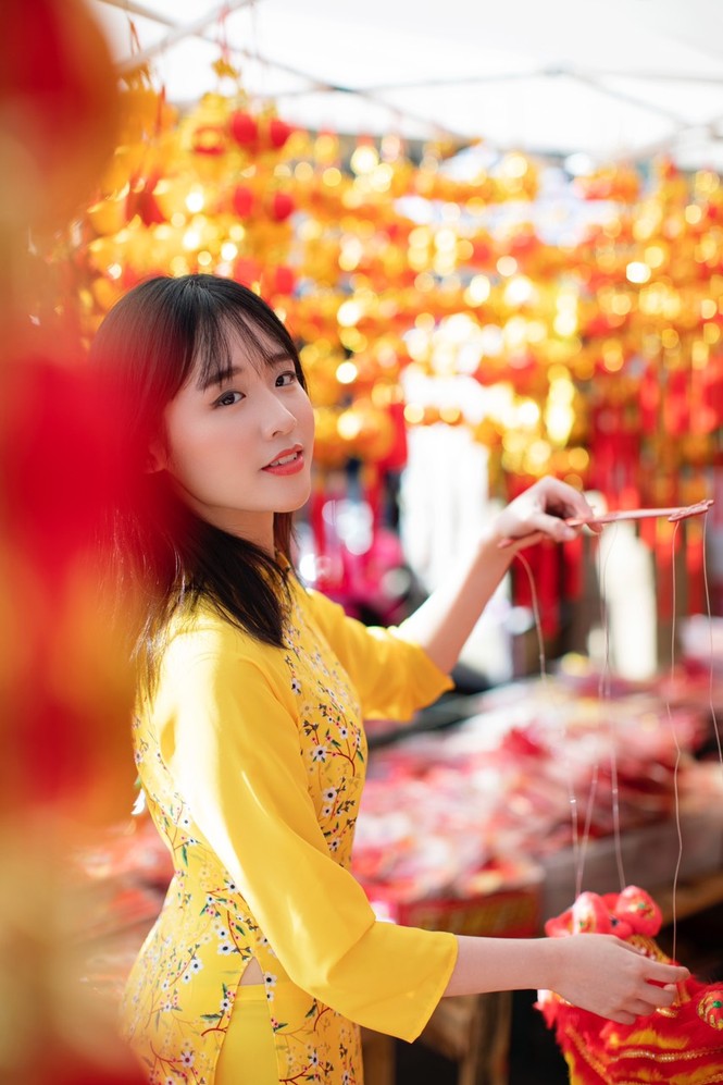 Rực rỡ sắc vàng với bộ ảnh áo dài Việt Nam đón Tết của du học sinh tại Mỹ - ảnh 8