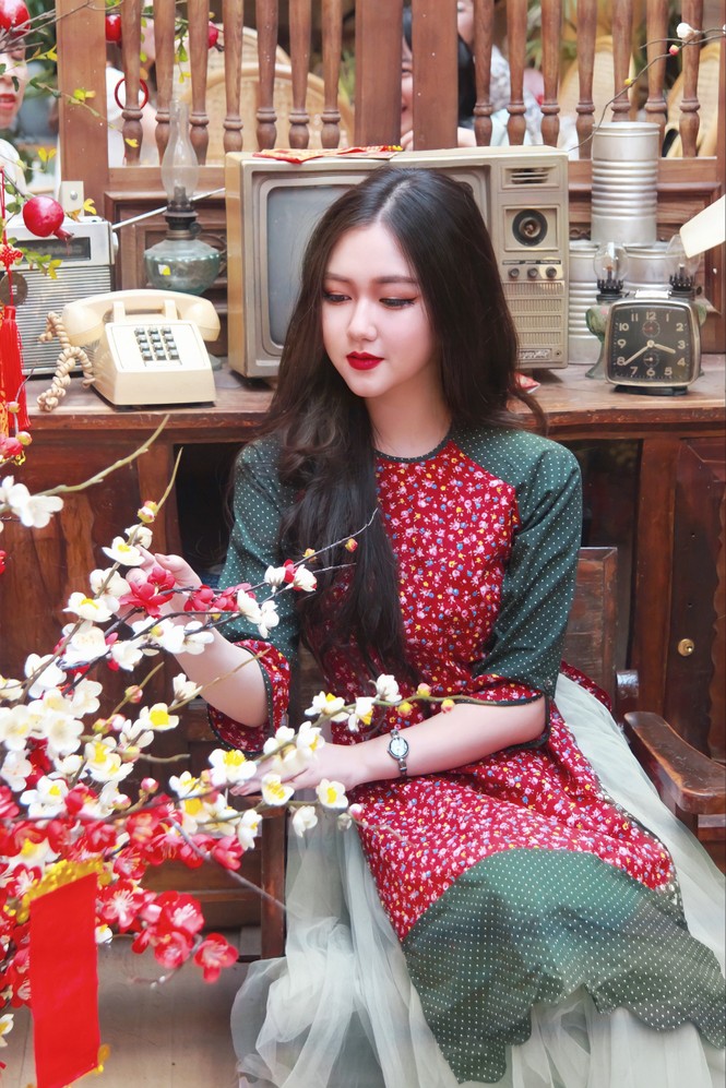 ‘Không thể rời mắt’ bộ ảnh chào Xuân đầy màu sắc của thiếu nữ 16 tuổi - ảnh 9