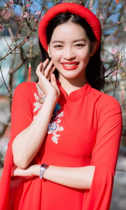 Nữ sinh điện ảnh xinh đẹp bên tà áo dài cách tân ngày Tết - ảnh 10
