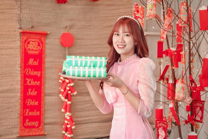 Thiếu nữ xứ Quảng trong áo dài truyền thống những ngày đầu Xuân - ảnh 11