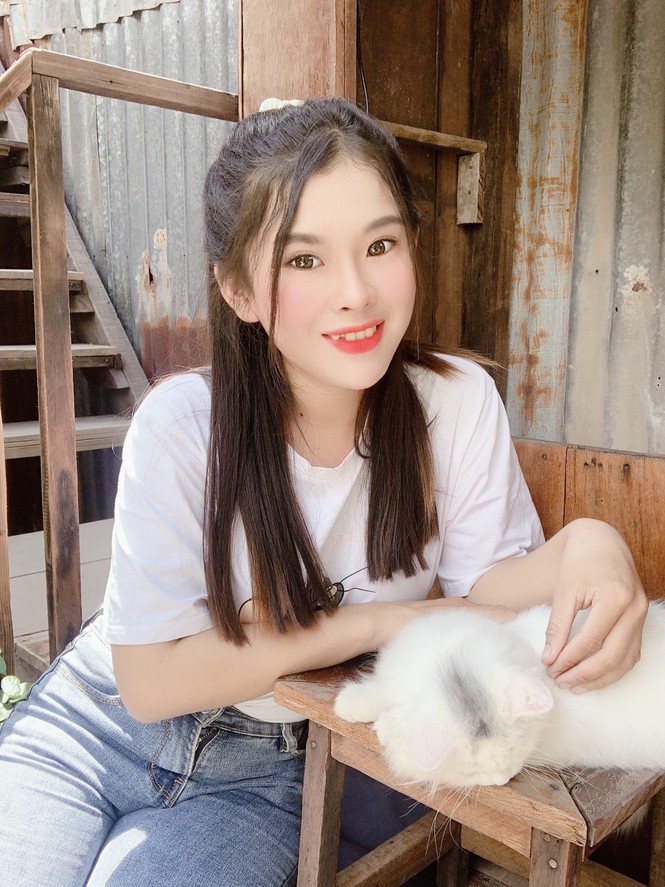 Nhan sắc tựa “Sương mai” của cô gái Cần Thơ - ảnh 2