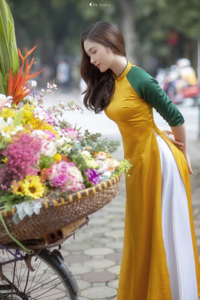 Hot girl xứ Nghệ là Hoa khôi Đại học Quốc gia khoe nhan sắc ngọt ngào trong tà áo dài truyền thống - ảnh 6