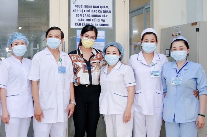 Tiên Nguyễn khoe ảnh mới sau khi xuất viện - ảnh 1