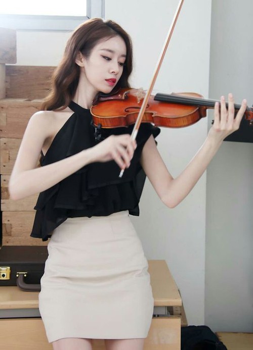 Cùng là người thứ ba nhưng tiểu tam xứ Hàn và xứ Việt ăn mặc đối lập - ảnh 6